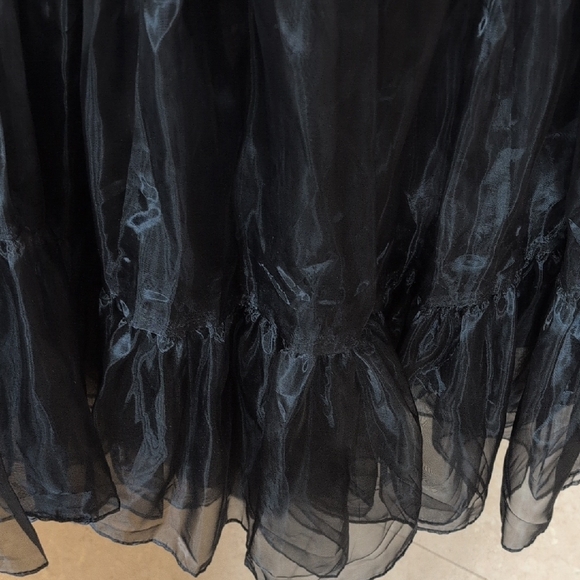 Grace Karin Elegant Black Tiered Organza Ruffle Skirt - Picture 3 of 5